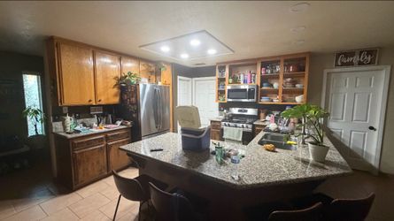 Kitchen cabinets/ countertops