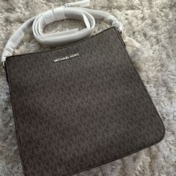 Michael Kors Crossbody Bag 