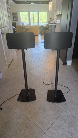SONOS 5 GEN 3 WITH SANUS STANDS