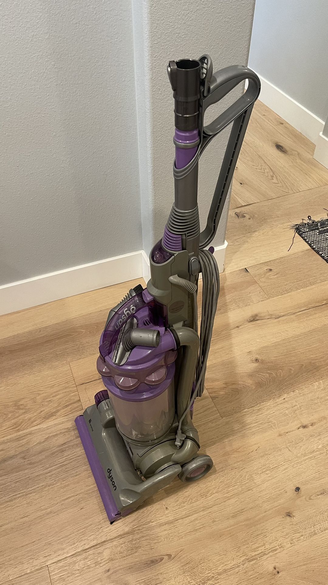 DYSON DC 14 Animal Upright vacuum All Accessories Included
