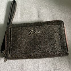 Guess Wallet