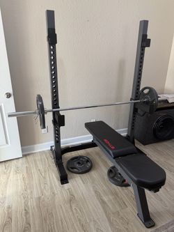 Bench press and weights