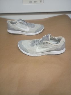Nike Flex Experience RN 4 Shoes Women Running Sneakers 749177-018 Gray Size 11size 11 can pick up anytime