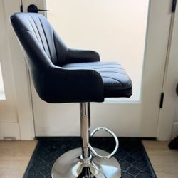 Set Of 4 Black Adjustable Bar Stools