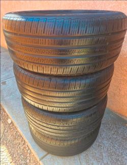 Set Of 4  245/45R18