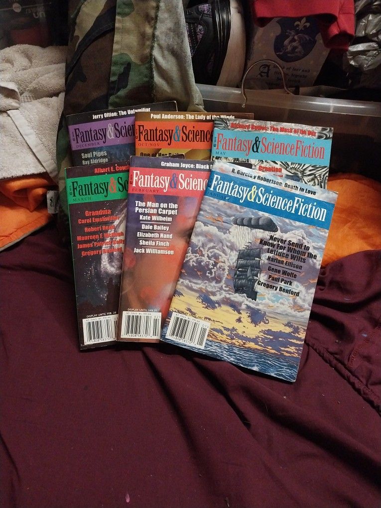 6 Fantasy & Science Fiction Magazines 2002