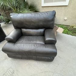 Catnapper Wembley Steel Italian Leather Recliner