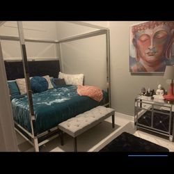 KING SIZE BED FOR SALE