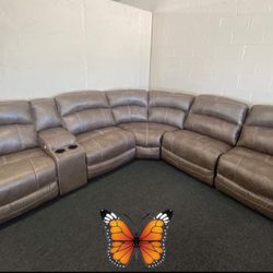 Pegburg Driftwood 4-Piece Power Reclining Sectionals Sofas Couchs 