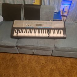 Casio Lk-220 Synthesizer 