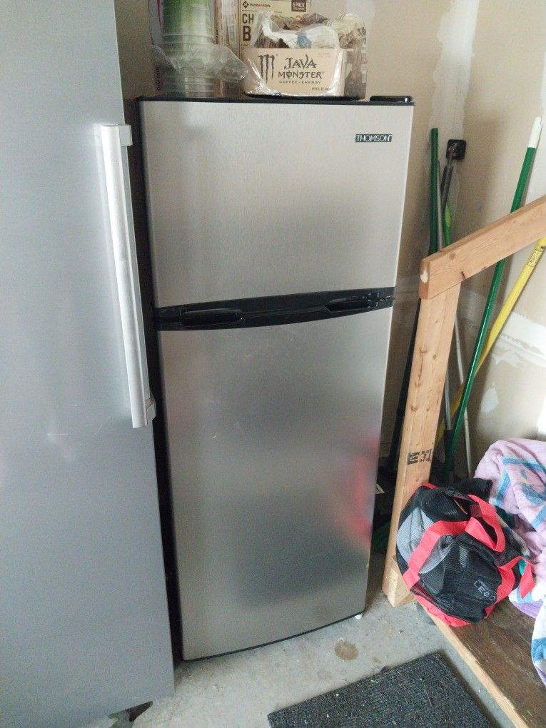 Thomson Refrigerator 5 Ft