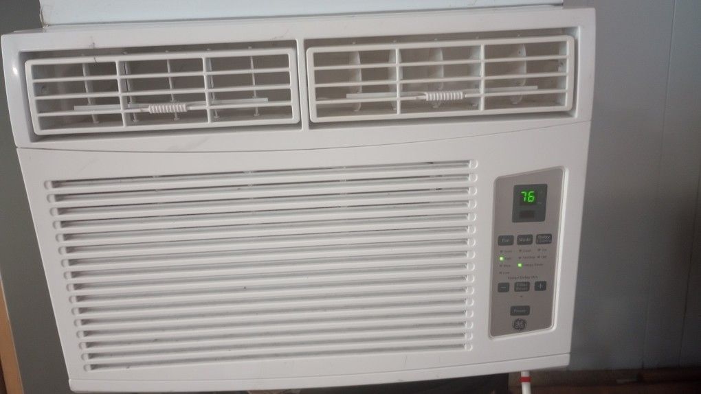 GE 8000 BTU All Digital Energy Efficient Window Air Conditioner