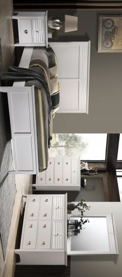 Hillary White Panel Queen &King Bedroom Set