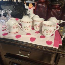 8 Vintage Gybson Floral Coffee Cups.