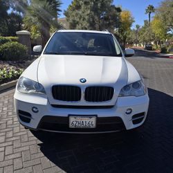 !Very Low Miles 2013 X5 XI35!