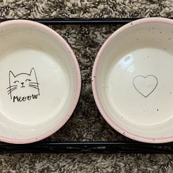 Kitty Food Bowls and Tray 