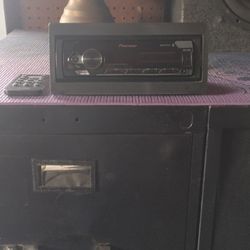 Pioneer Head unit 