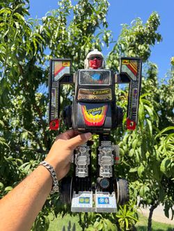 Vintage Robot Space Invader 1980's RARE