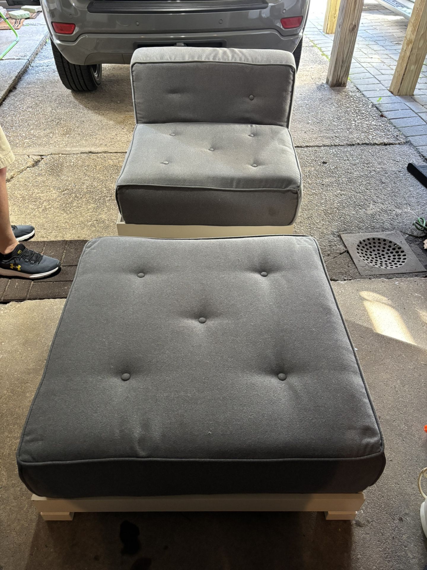 Pottery Barn Teen Furniture Chair And Ottoman For