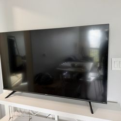 55 inch Hisense TV