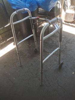 Folding walker