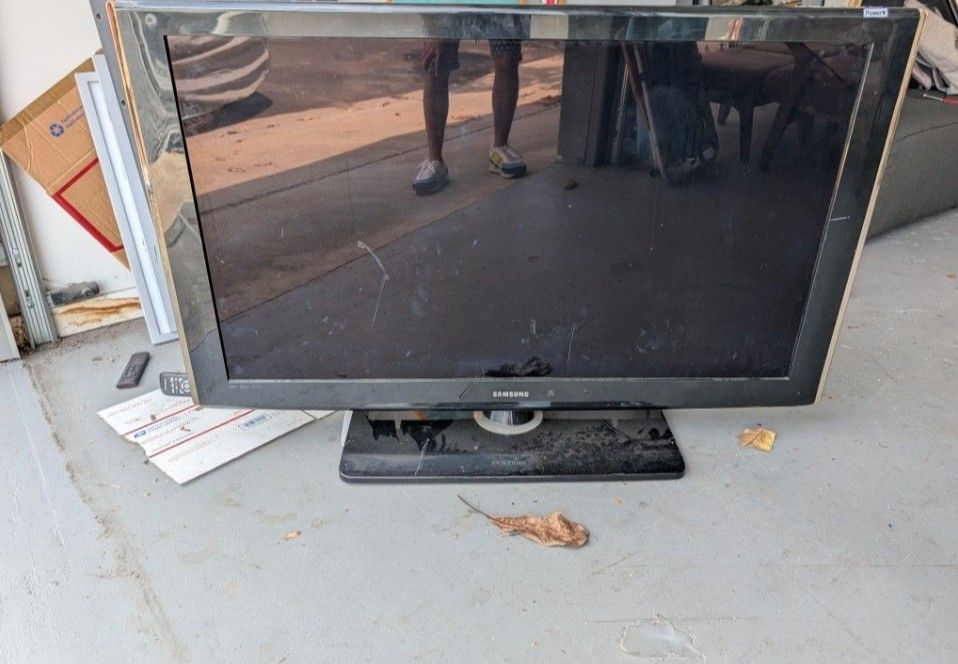 Samsung Lcd TV 46"