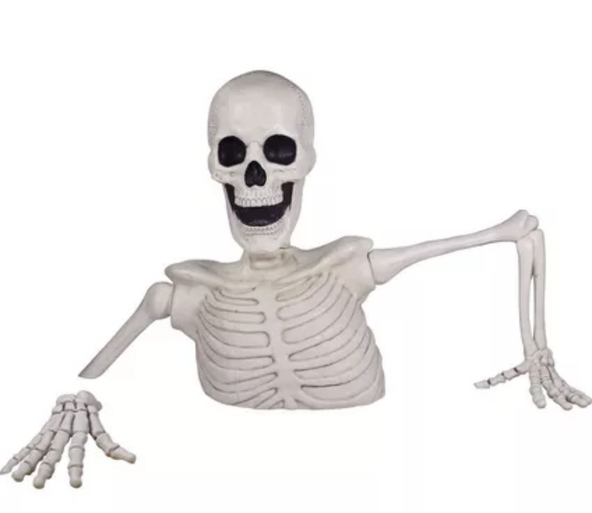 Giant Rattles the Groundbreaking Skeleton Plastic Yard Decorating Kit, 5.3ft