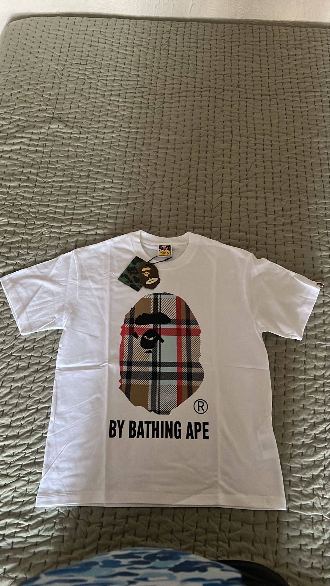 Burberry bape tee (white)