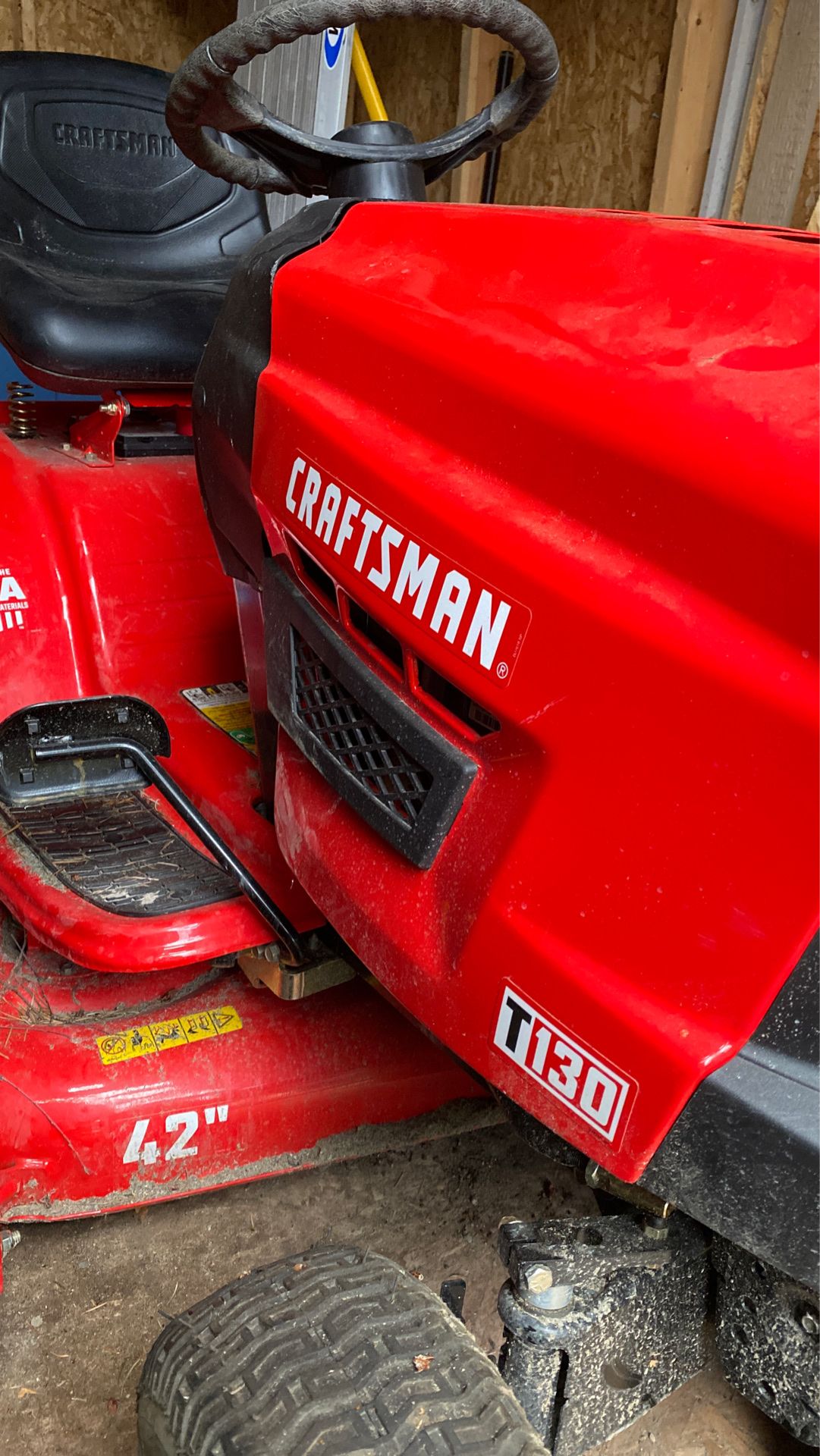 CRAFTSMAN T110 17.5HP Manual/Gear 42in Riding Lawn Mower for Sale in