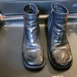 Black Size 7 Half Boot Double Zippies