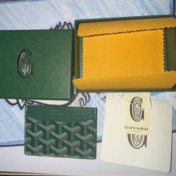 Green Goyard "Saint Sulpice" card holder 💚