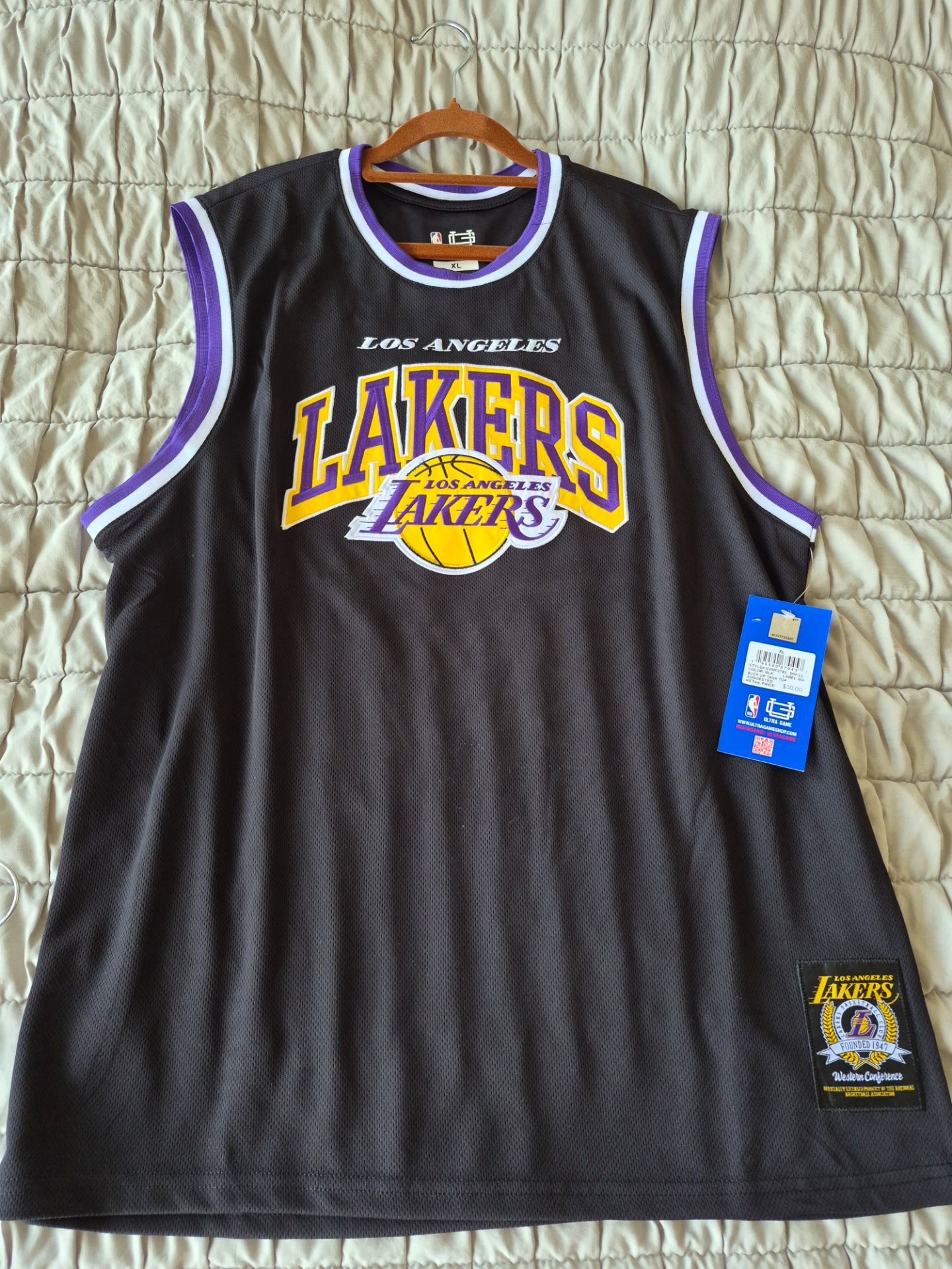 NBA LA LAKERS JERSEY SIZE XL
