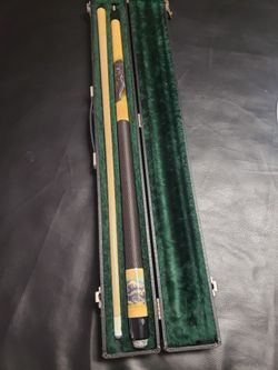 Pool stick Is signed By W. Spencer From 1989