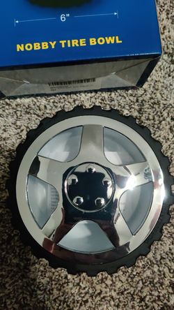 Tire bowl with lid. Brand new never used, only opened for photos