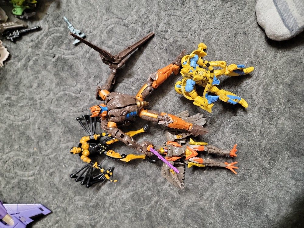 Transformers War for Cybertron bundle, Dinobot, Cheetor, Airrazor, blackarachnia
