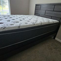 New 4 piece bedroom set Grey