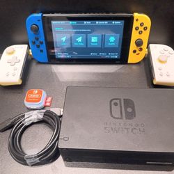 NINTENDO SWITCH BUNDLE MO.DD.ED XAW4000 3 CONTROLLERS WORKING AND TESTED