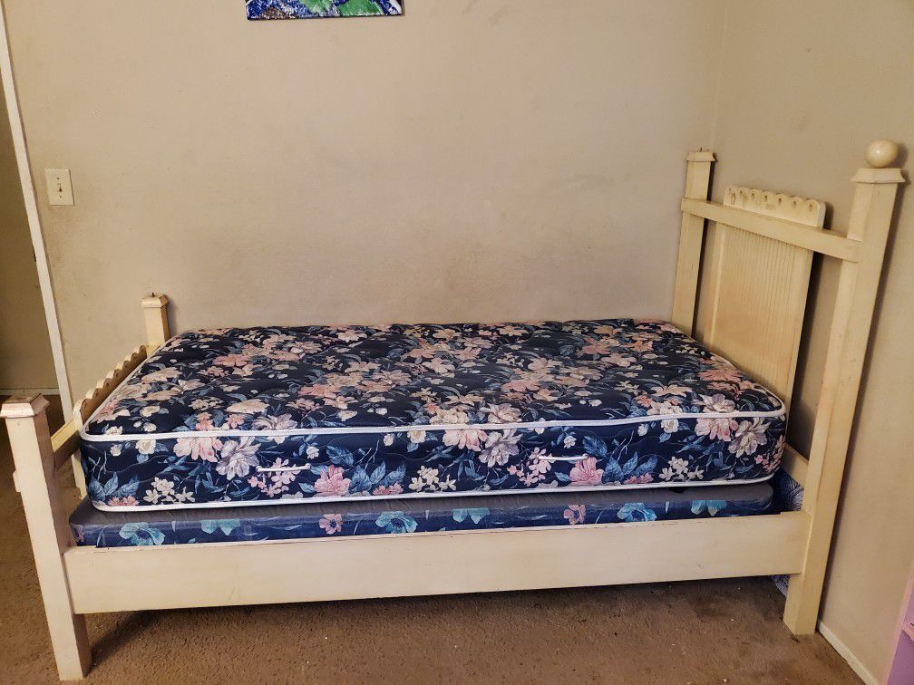Free Twin size bed