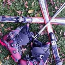 Like new K2 Escape 4600,16mm Skies in Great condition with Acceth Axis 125cm/50 Speed Ski Poles  and worn ONLY 1 TIME  I HAVE Salomon E Ski Boots 