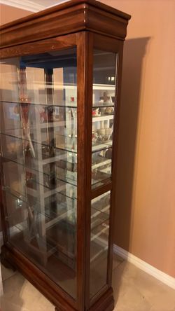 Glass/ mirror China cabinet