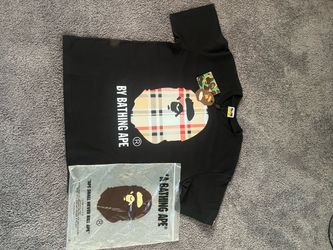 black Burberry bathing ape tee-shirt