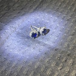SAPPHIRE & DIAMOND EARRINGS 