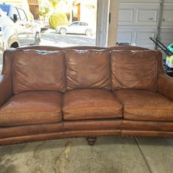 Robb & Stucky Natural leather brown couch 