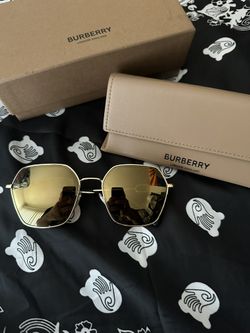 Burberry Woman’s Sunglasses