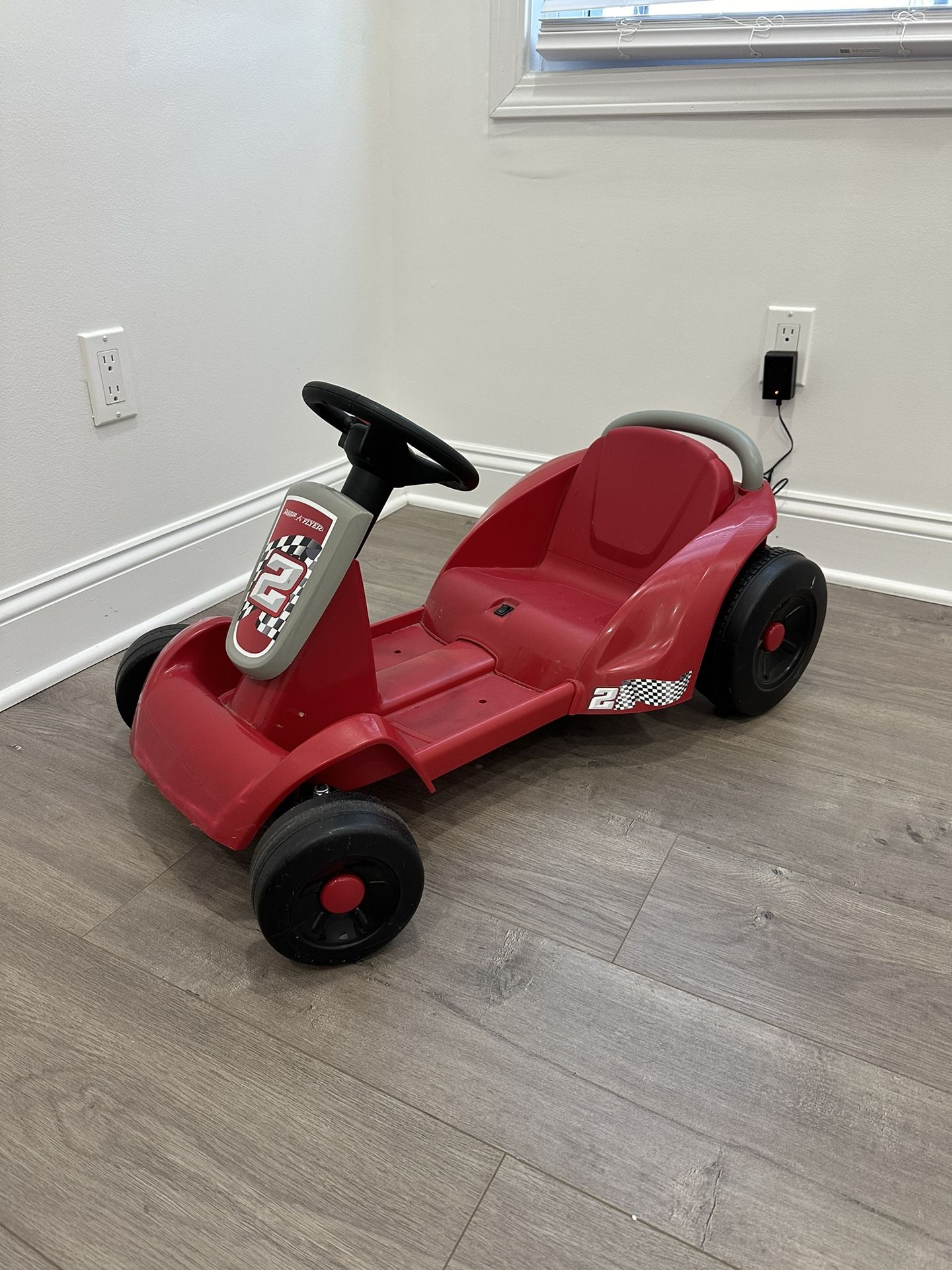 Radio Flyer Grow Kart 6V Electric