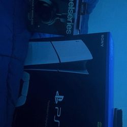 ps5 slim digital edition + steel series arctis nova 7 wired/wireless headphones LOOKING FOR TRADES