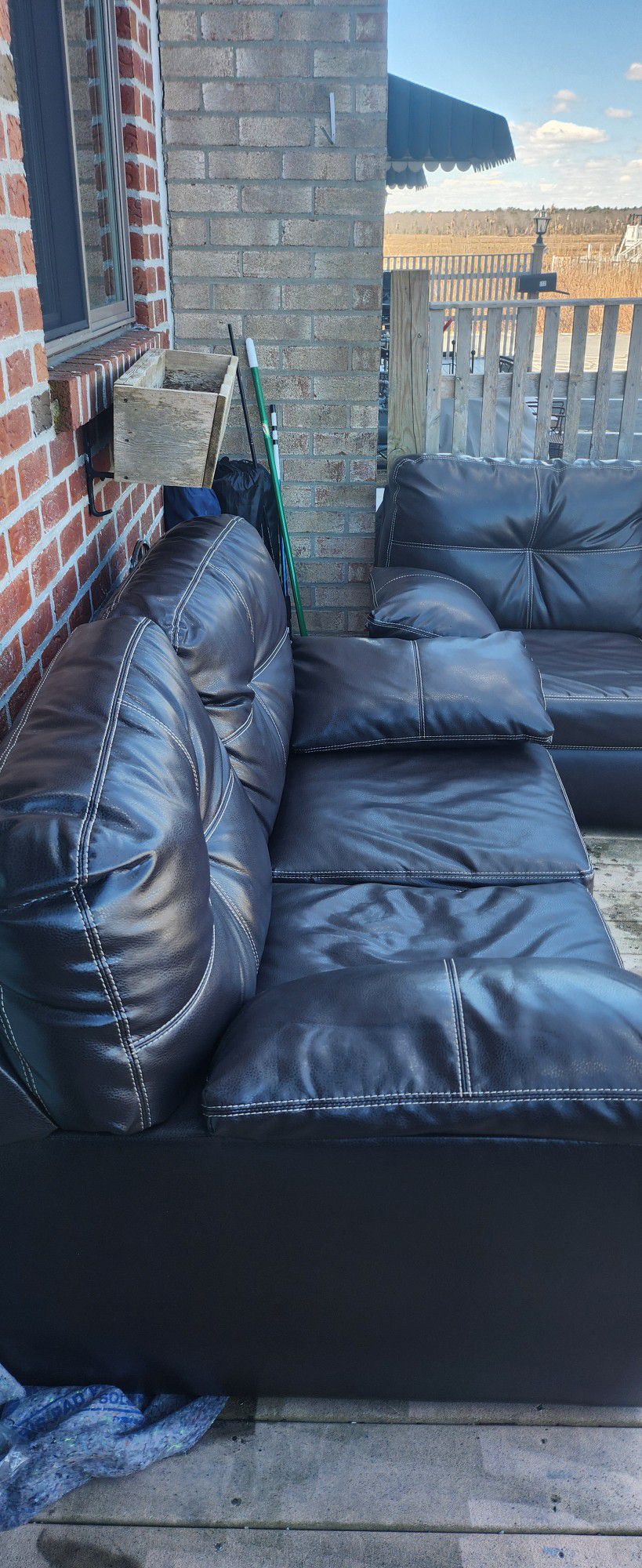 Leather Couch And Loveseat - Click Pics To Enlarge