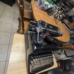 Vintage Royal typewriter