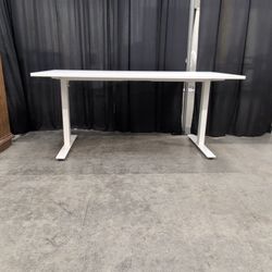 White Laminate Top Office Desk with Metal Legs