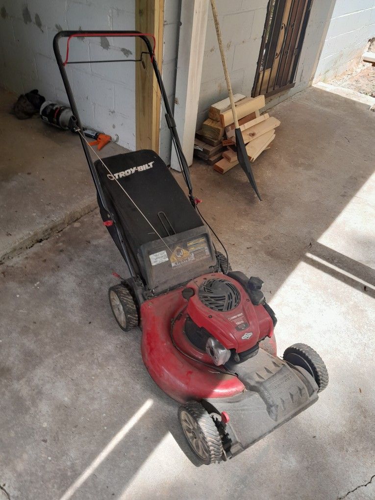 Self-propelled Lawn Mower